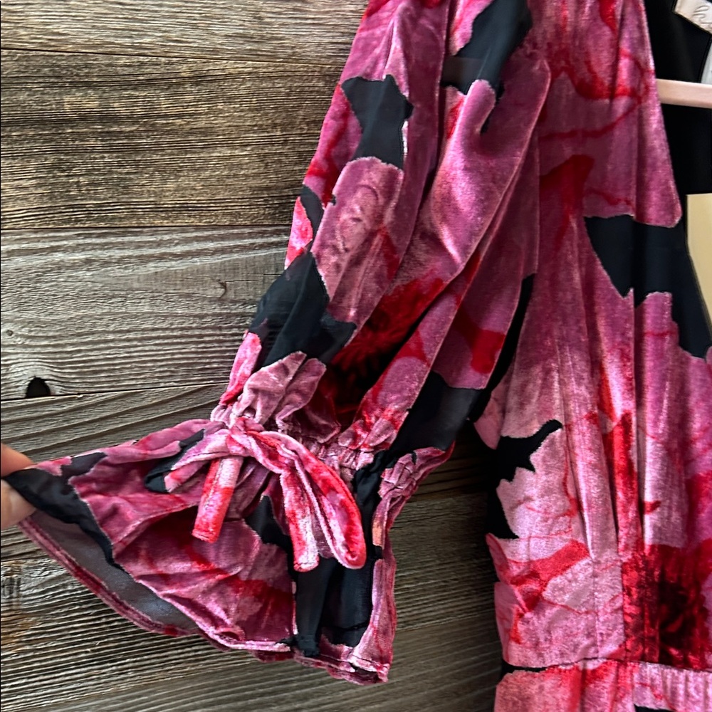 Hutch X Anthropologie Marisol Pink Floral Velvet Wrap Midi Dress Size Small NWT - Picture 3 of 11